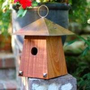 Heartwood Avian Bungalow Decorative Bird House